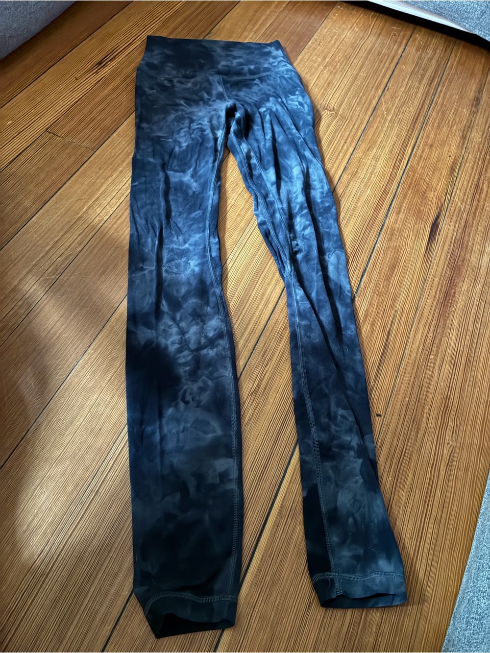 Lululemon leggings size 2